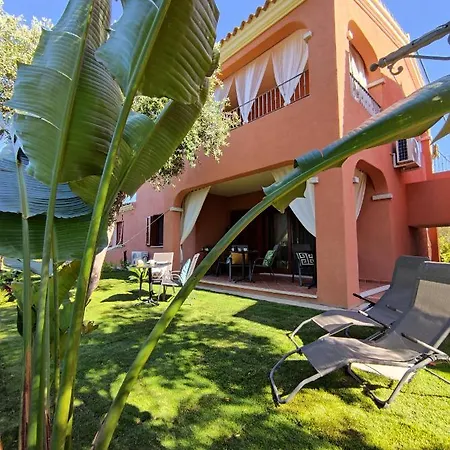 לינה וארוחת בוקר B&B Guacamayo סאן תאודורו